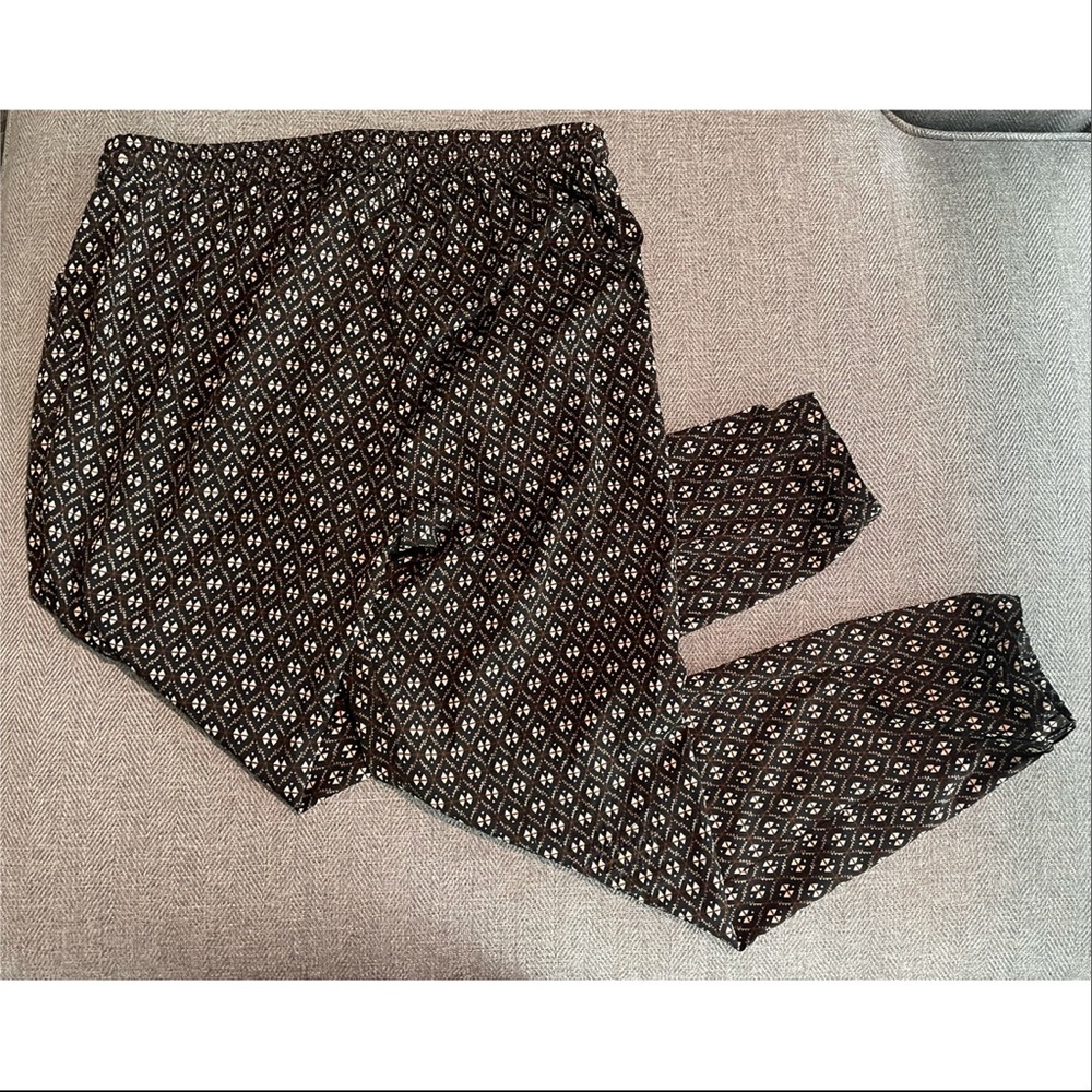 Black Patterned Satin Joggers - Stradivarius - Picture 3 of 6
